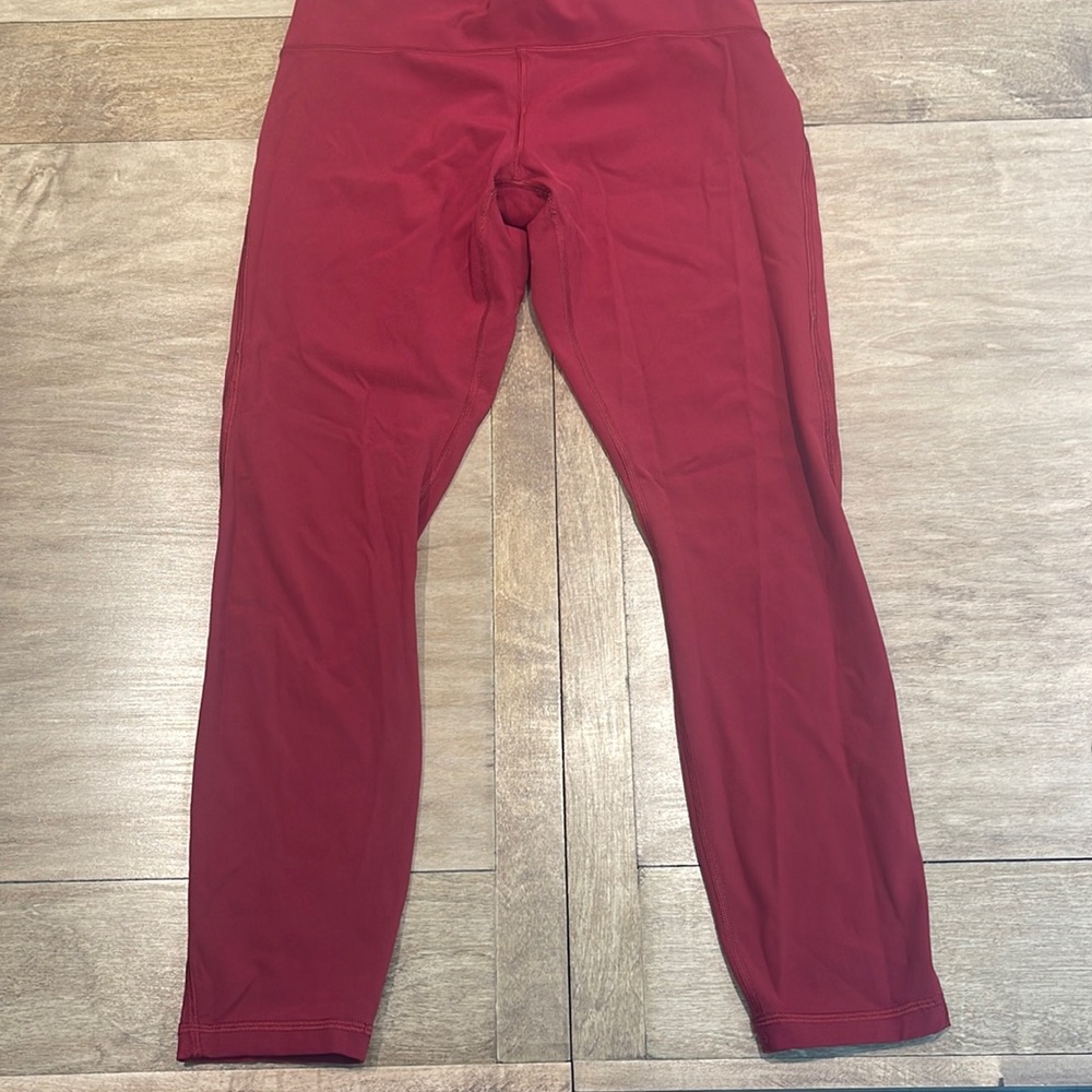 Lululemon maroon leggings. High rise. Gently used. Size 8